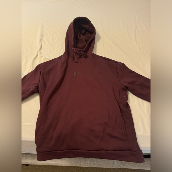 Maroon Nike sweatshirt - Picture 1 of 2